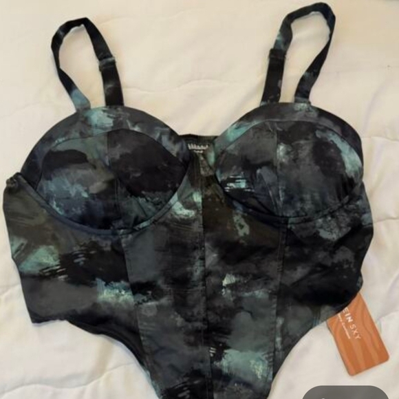 Shein SXY Green And Gray Wash/Camouflage Two-Piece Set Corset And Mini Skirt - Picture 4 of 5